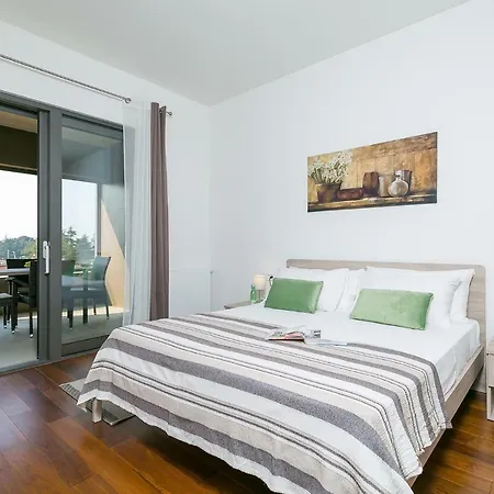 Apartman Spada I *